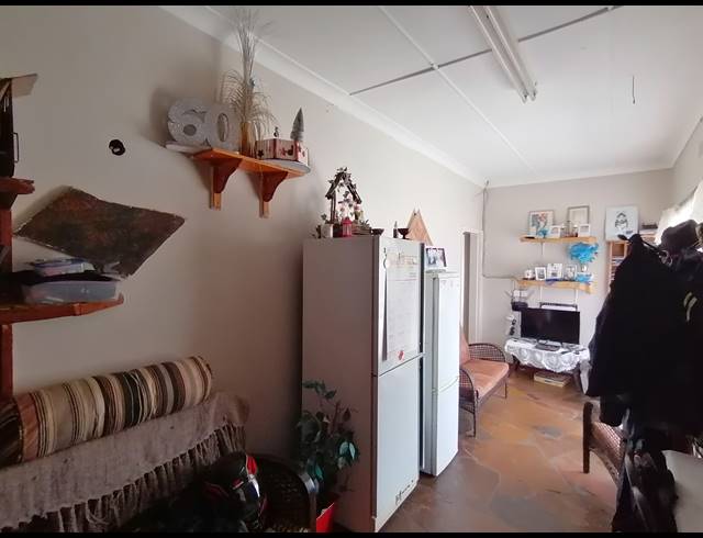 4 BEDROOM FREESTANDING FOR SALE IN STILFONTEIN EXT 4